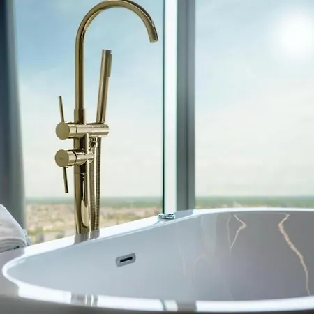 Hanza Tower Club Spa & Sauna & Jacuzzi & Pool Szczecin