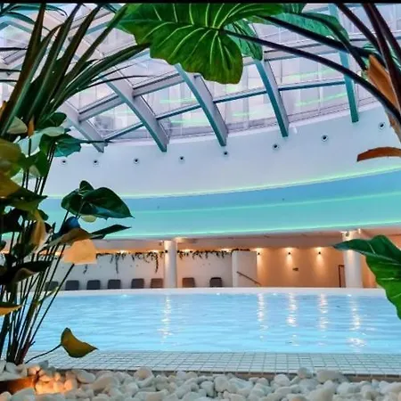 Hanza Tower Club Spa & Sauna & Jacuzzi & Pool * Szczecin
